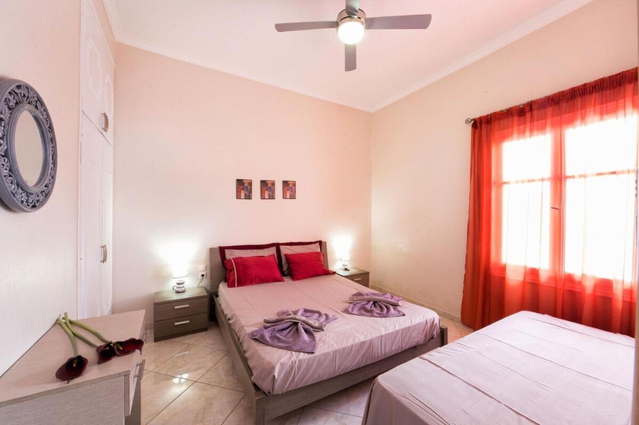 Villa Town House For 6-16 With Ac à Páros Extérieur photo